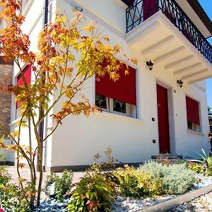 3* Bed & Breakfast La Porta Rossa
